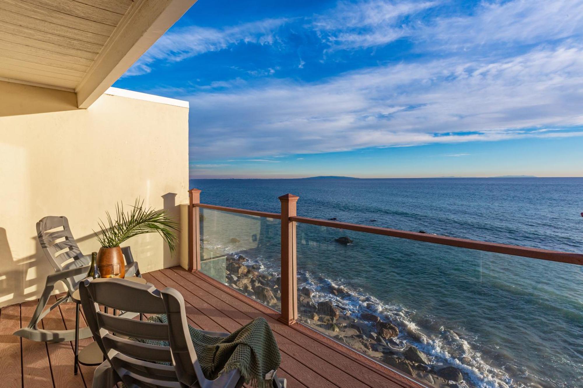 Blue Dolphin: An Oceanfront Malibu Sanctuary Villa Exterior photo