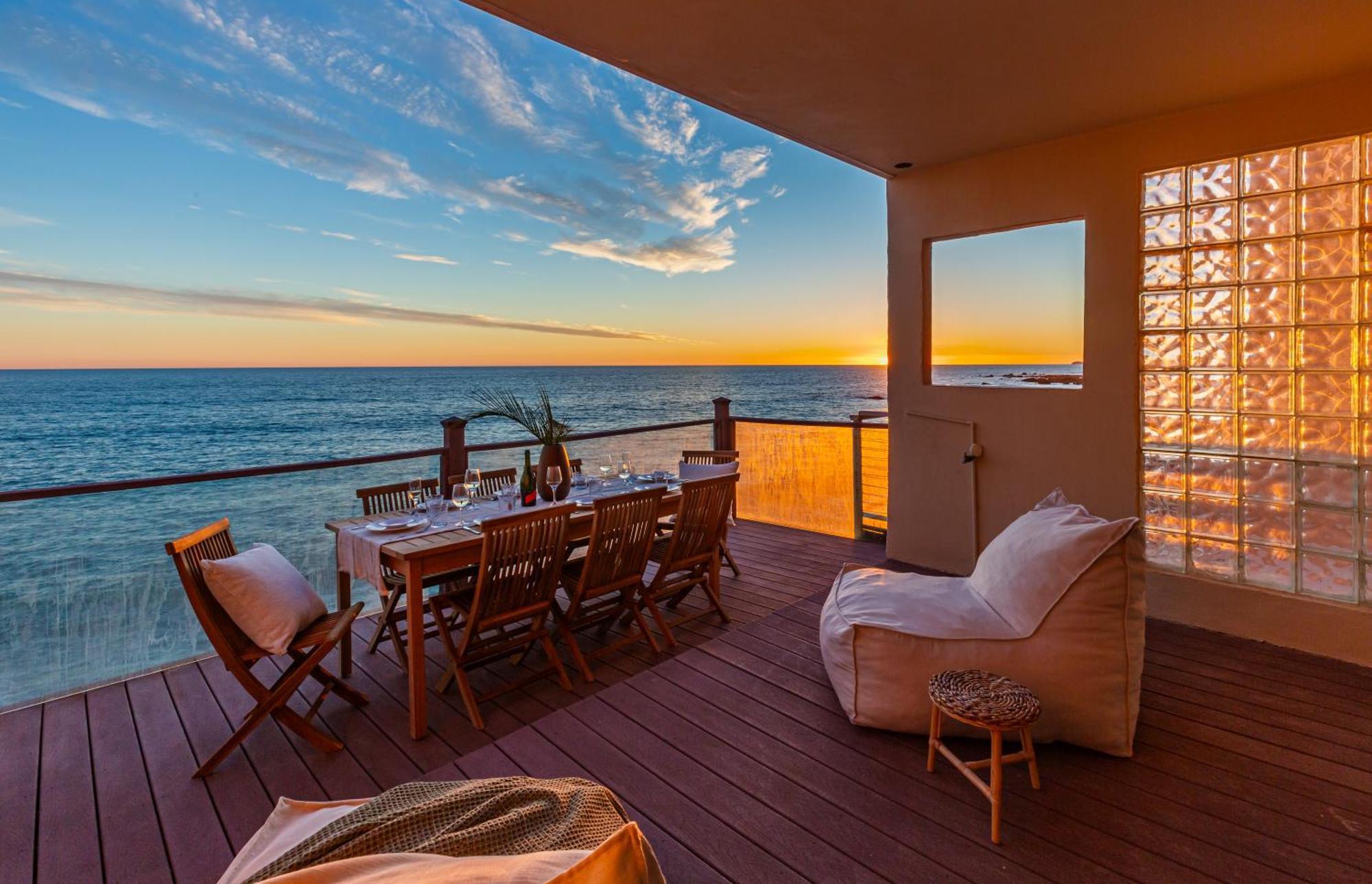 Blue Dolphin: An Oceanfront Malibu Sanctuary Villa Exterior photo